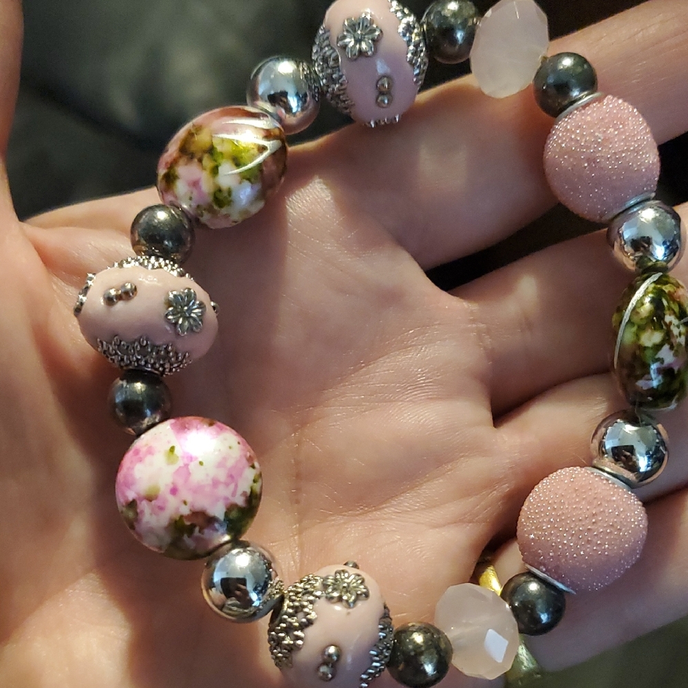 Delicate Floral Bracelet